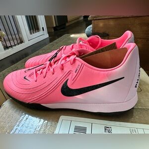 Nike Phantom GX 2 Academy TF Turf Soccer Shoes